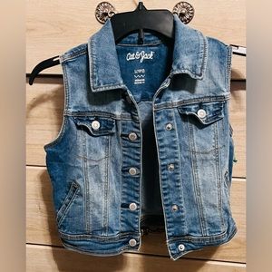 Cat & Jack Jean Vest Size 10/12
